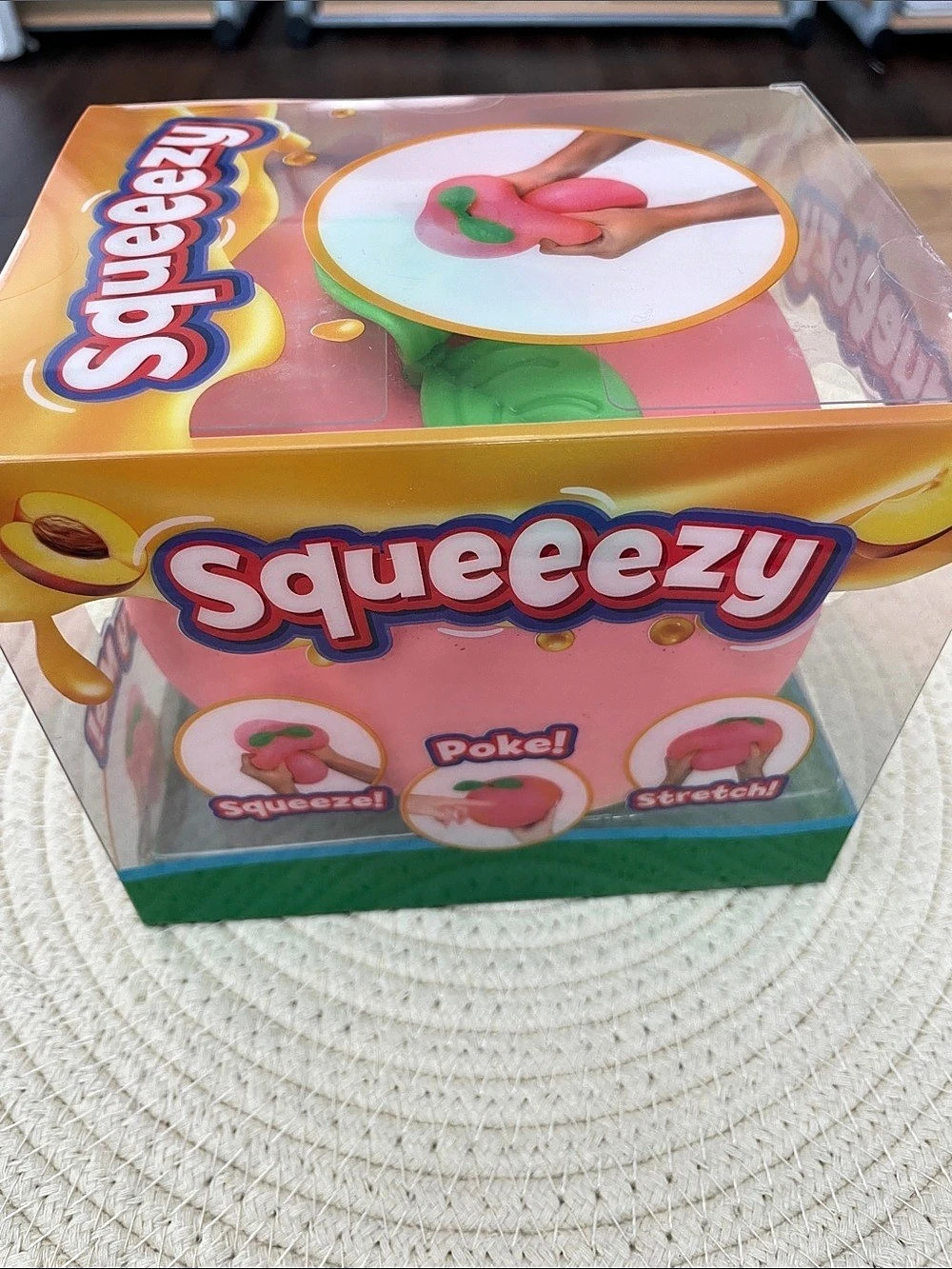 Squeeezy Squeezing Stretch Toy Pink & Green NWT